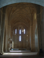 iglesia-santa-maria-castillo-interior